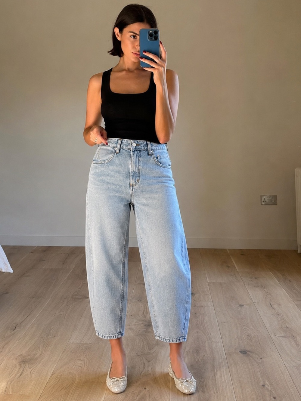Dynamite Blair High Rise Barrel Balloon Jeans Light Blue Size 29 / 8 Boho